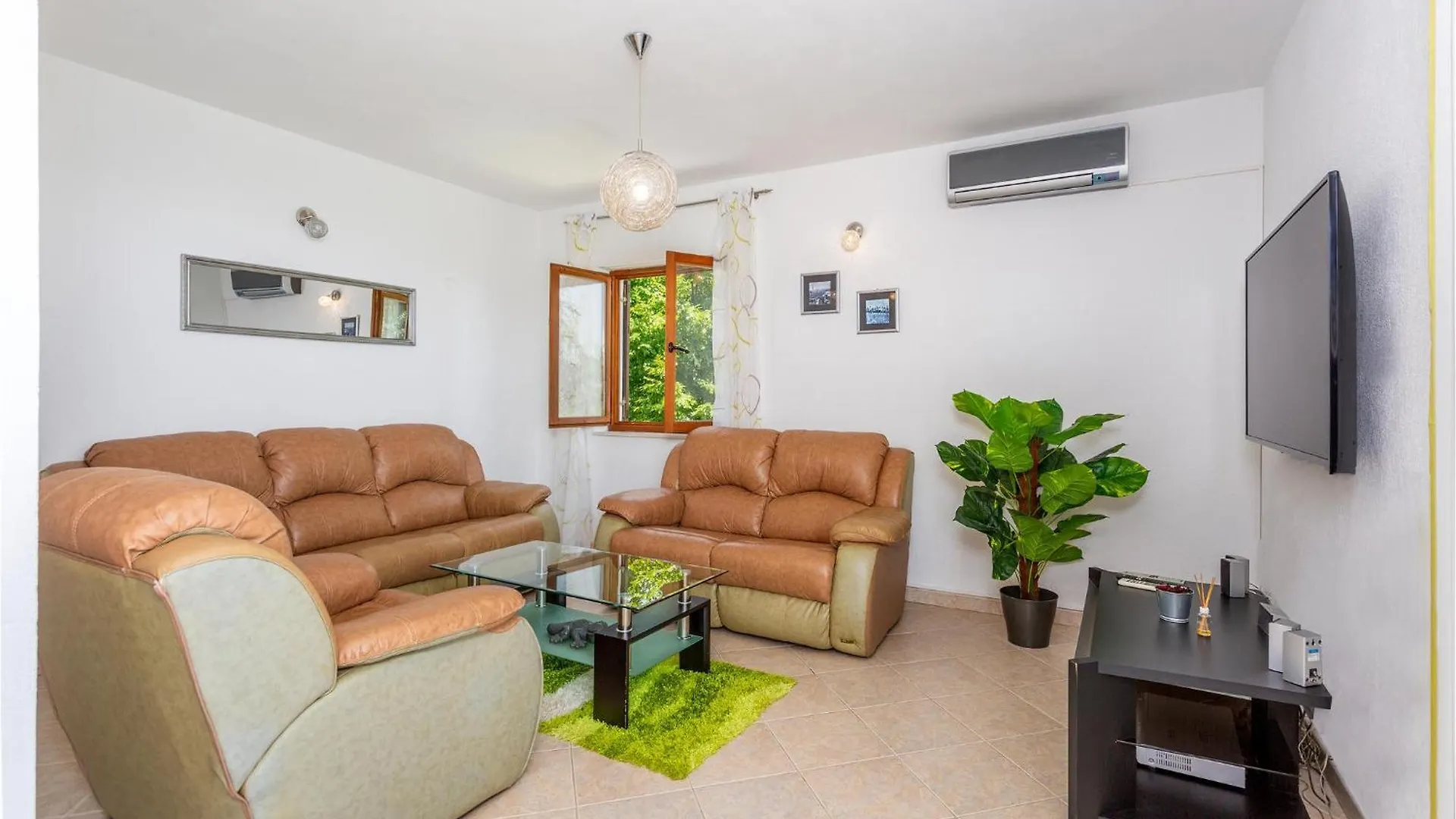 Awesome Home In Veprinac With Kitchen Holiday home